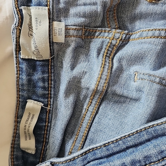 Universal Threads High Rise Straight Jeans - Picture 4 of 5